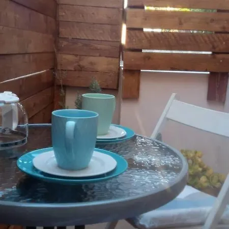 Apartament By The Sea - Central 2 Bedroom Apartment